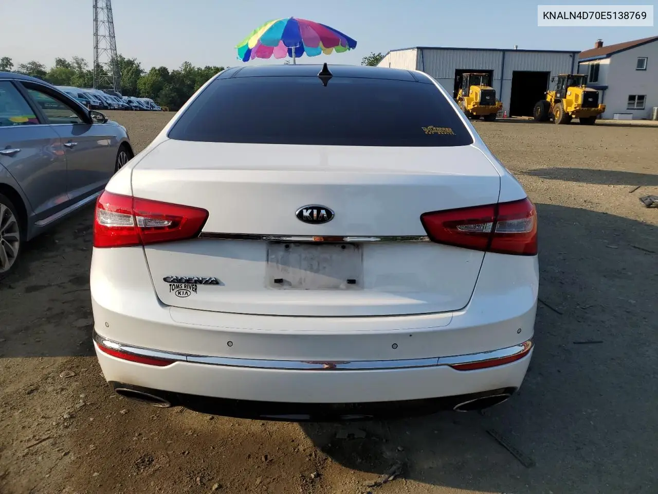 2014 Kia Cadenza Premium VIN: KNALN4D70E5138769 Lot: 59087025