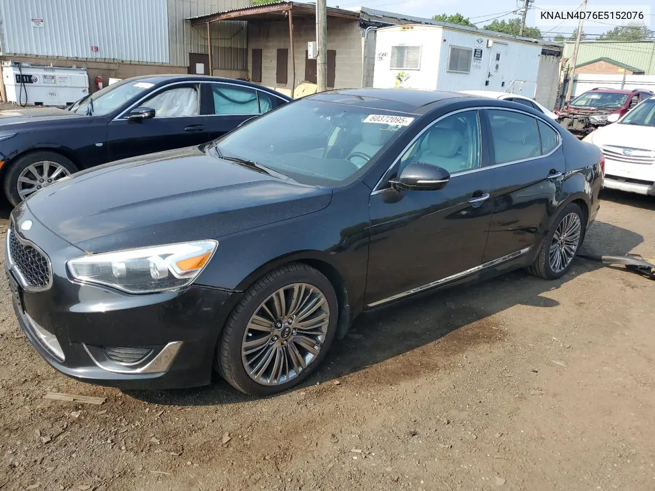 2014 Kia Cadenza Premium VIN: KNALN4D76E5152076 Lot: 60372095