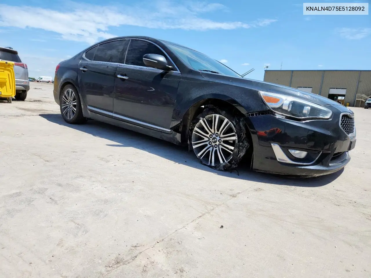 2014 Kia Cadenza Premium VIN: KNALN4D75E5128092 Lot: 62731415