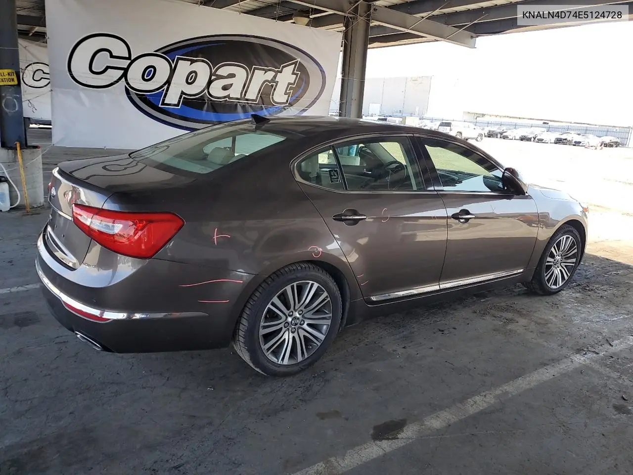 2014 Kia Cadenza Premium VIN: KNALN4D74E5124728 Lot: 62922875