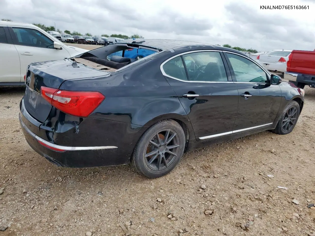 2014 Kia Cadenza Premium VIN: KNALN4D76E5163661 Lot: 63608315