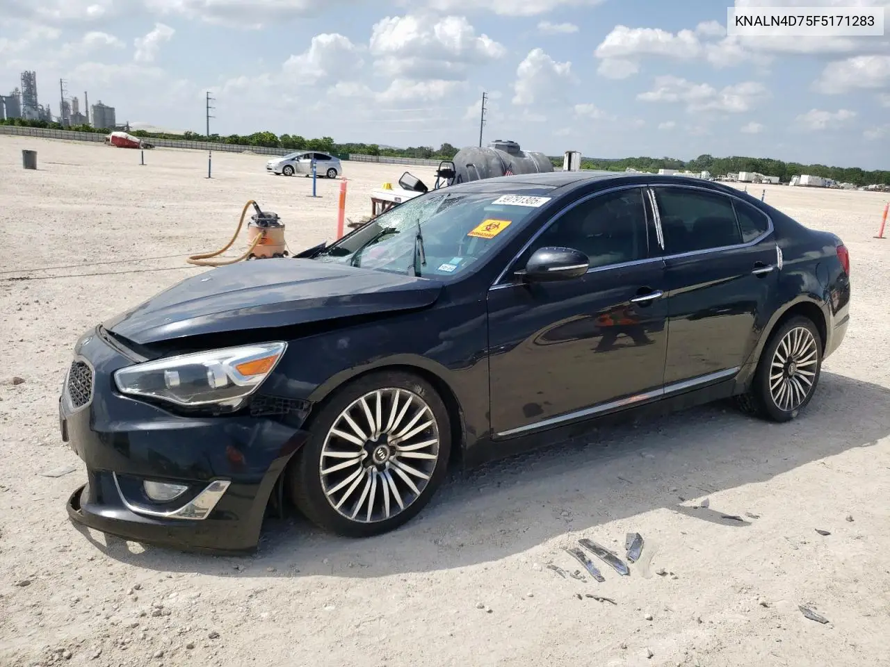 2015 Kia Cadenza Premium VIN: KNALN4D75F5171283 Lot: 59791305