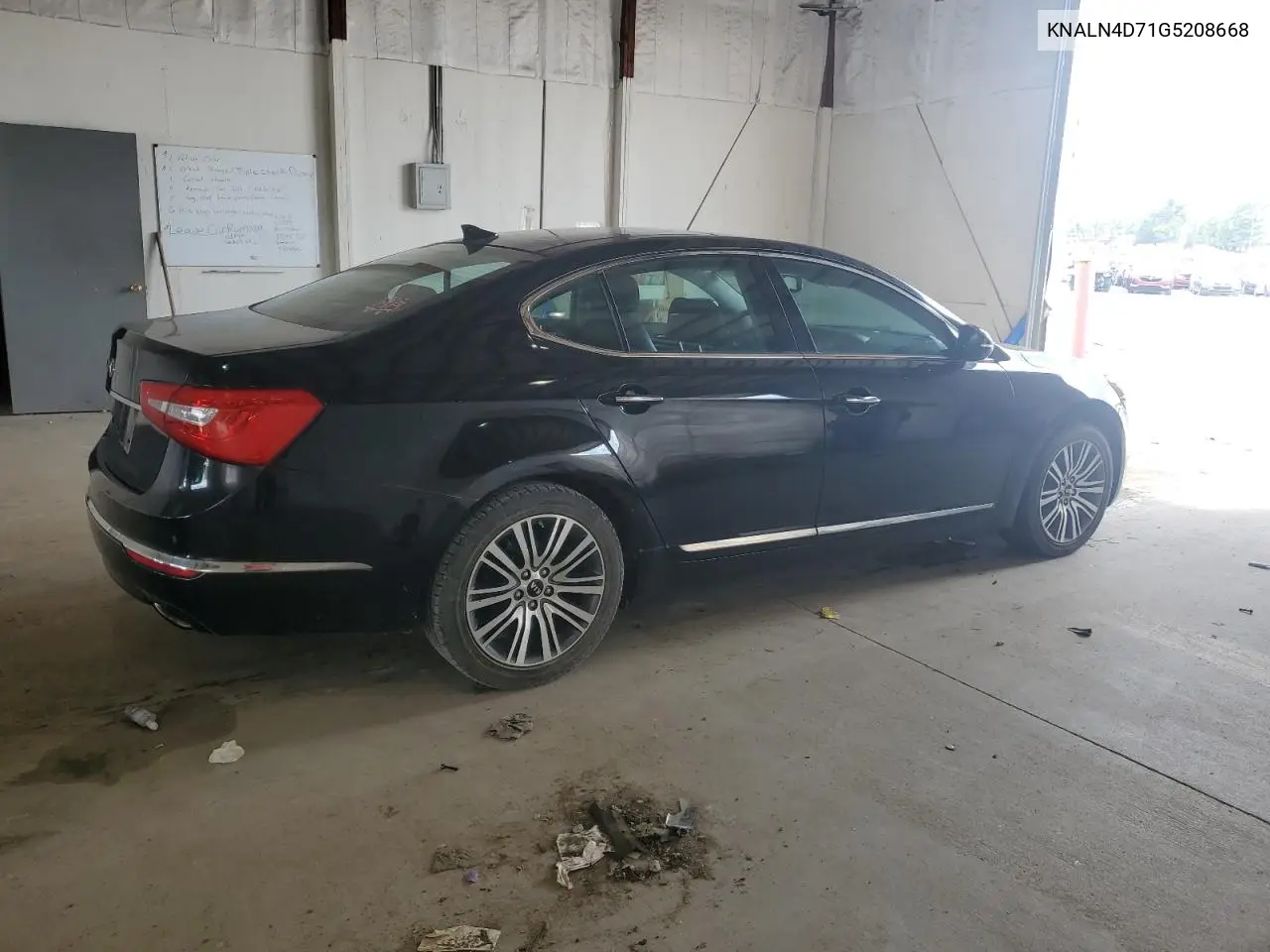 2016 Kia Cadenza Luxury VIN: KNALN4D71G5208668 Lot: 63841095