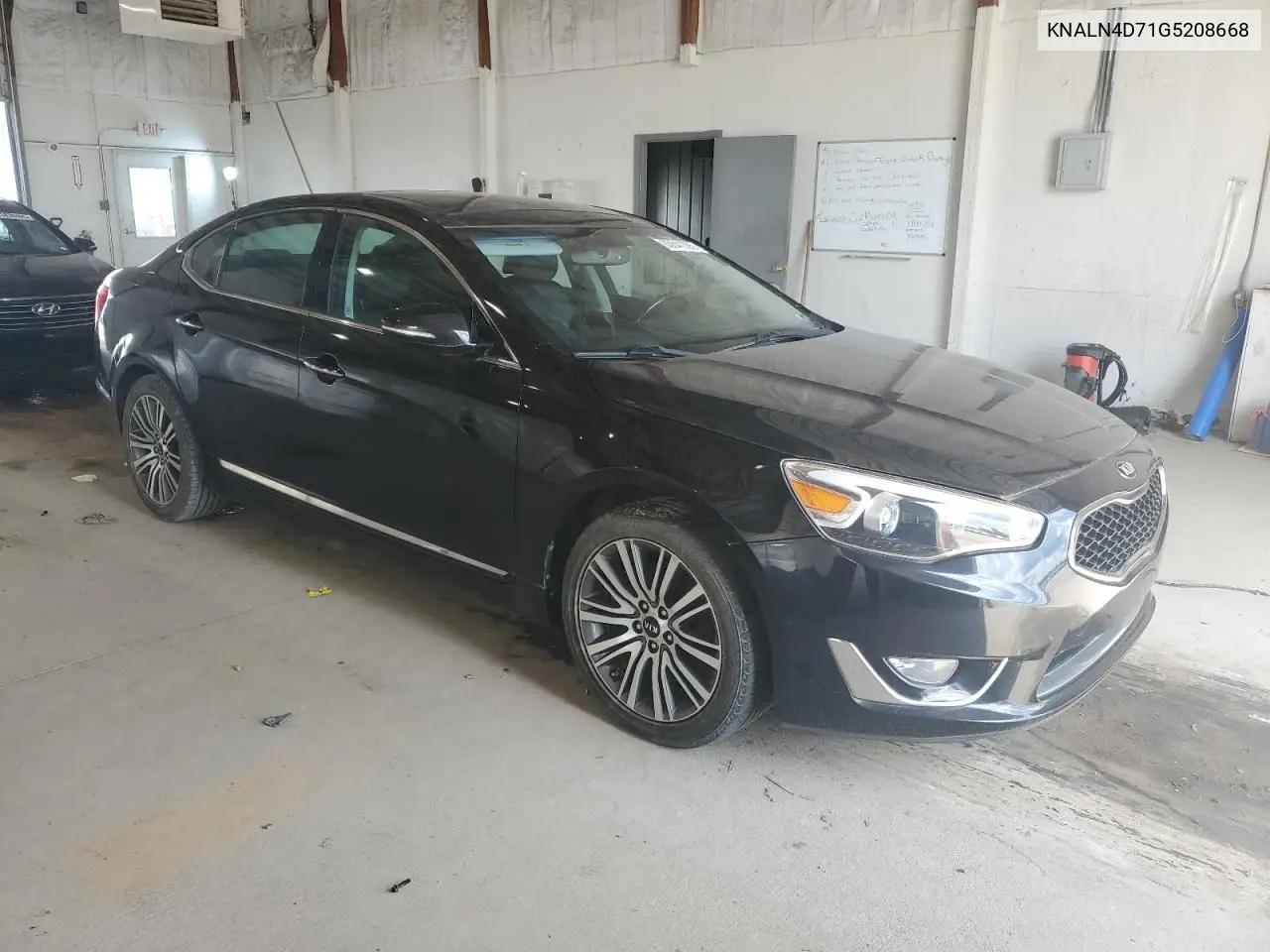 2016 Kia Cadenza Luxury VIN: KNALN4D71G5208668 Lot: 63841095