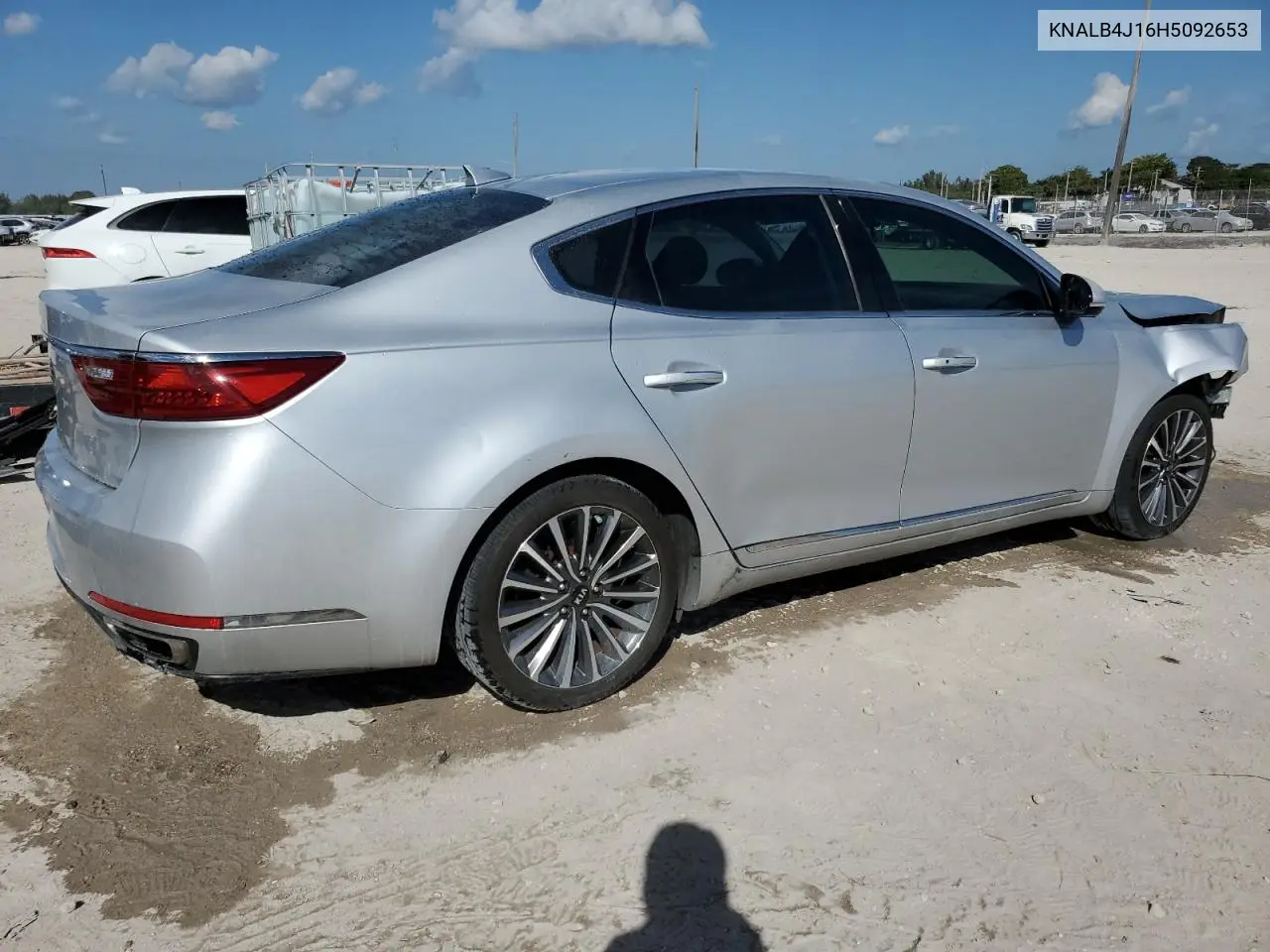 2017 Kia Cadenza Premium VIN: KNALB4J16H5092653 Lot: 47524405