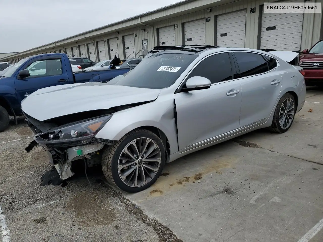 2017 Kia Cadenza Premium VIN: KNALC4J19H5059661 Lot: 52782475
