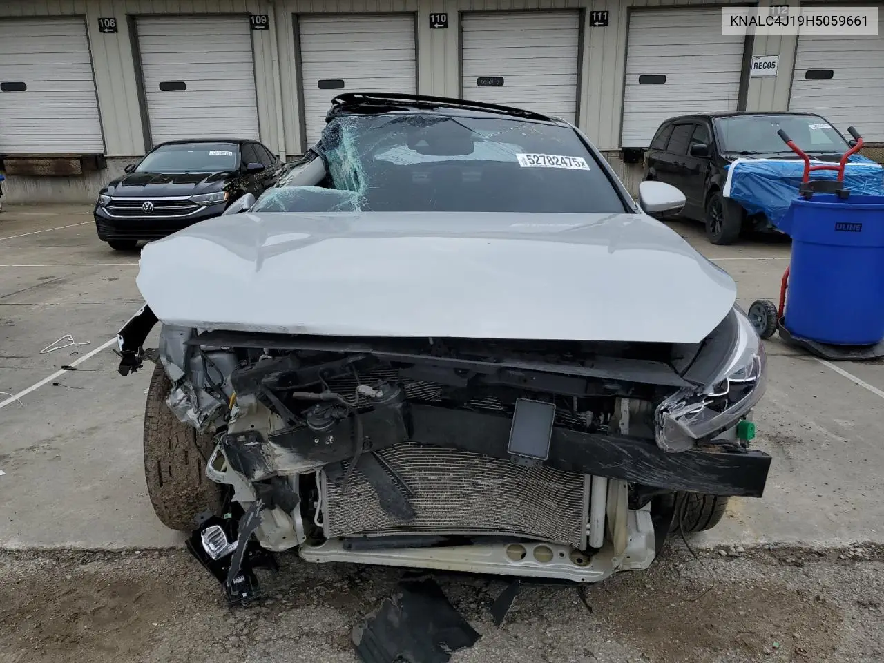 2017 Kia Cadenza Premium VIN: KNALC4J19H5059661 Lot: 52782475