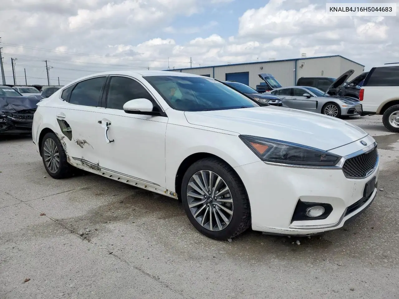 2017 Kia Cadenza Premium VIN: KNALB4J16H5044683 Lot: 54853995