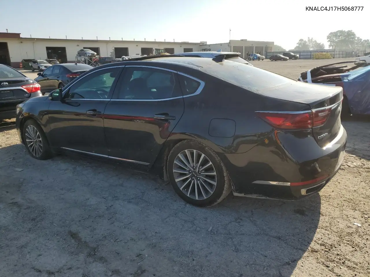 2017 Kia Cadenza Premium VIN: KNALC4J17H5068777 Lot: 57215365