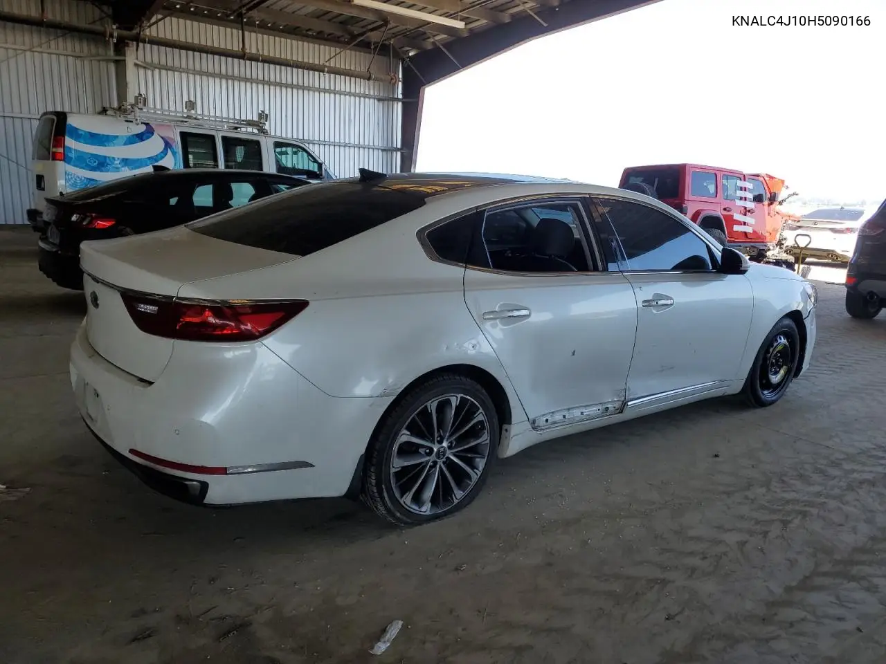 2017 Kia Cadenza Premium VIN: KNALC4J10H5090166 Lot: 57651355