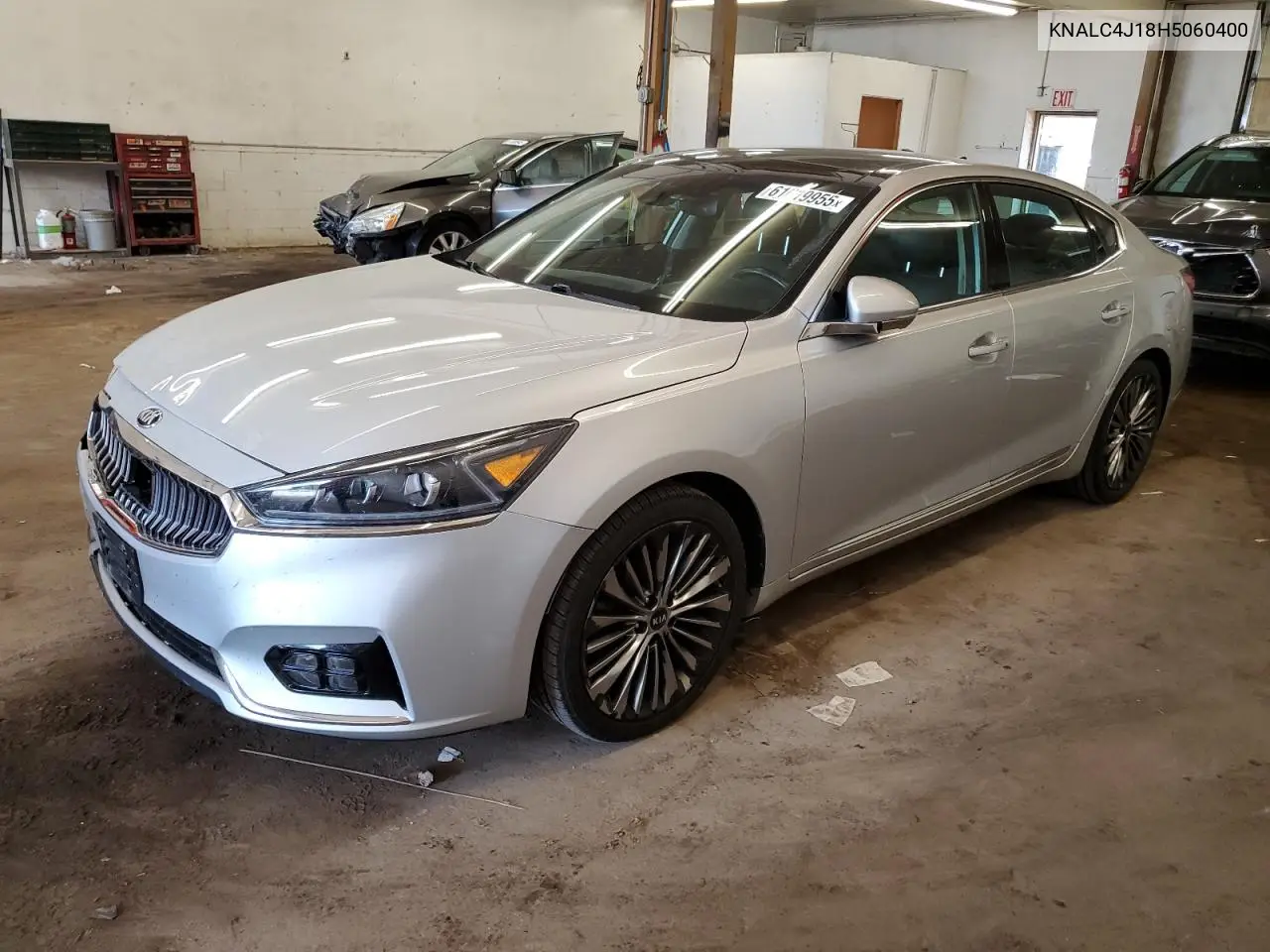 2017 Kia Cadenza Premium VIN: KNALC4J18H5060400 Lot: 61619955