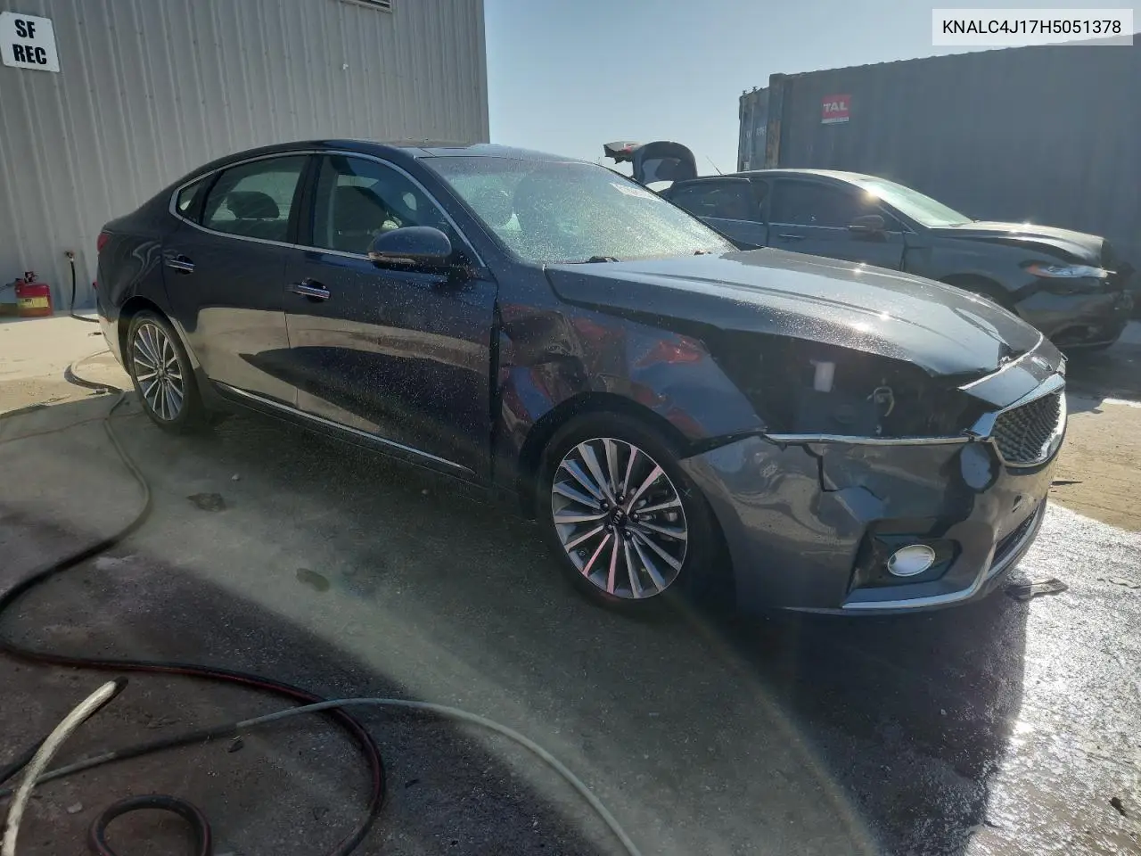 2017 Kia Cadenza Premium VIN: KNALC4J17H5051378 Lot: 61908115