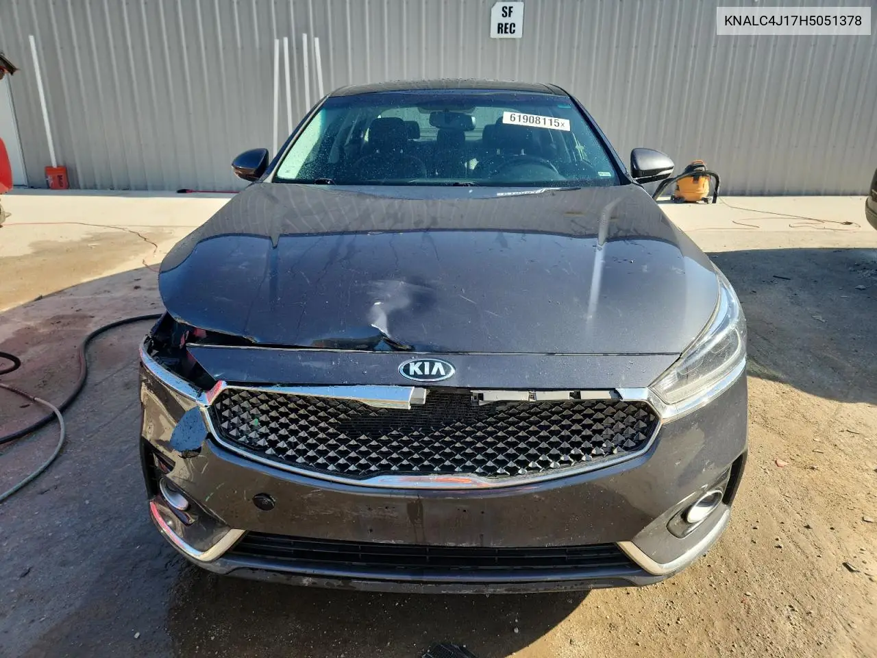 2017 Kia Cadenza Premium VIN: KNALC4J17H5051378 Lot: 61908115