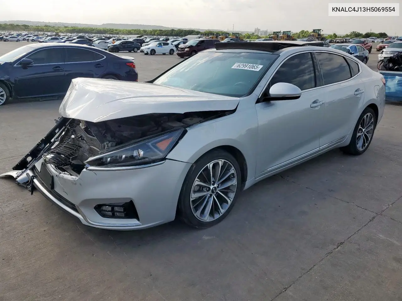 2017 Kia Cadenza Premium VIN: KNALC4J13H5069554 Lot: 62991065