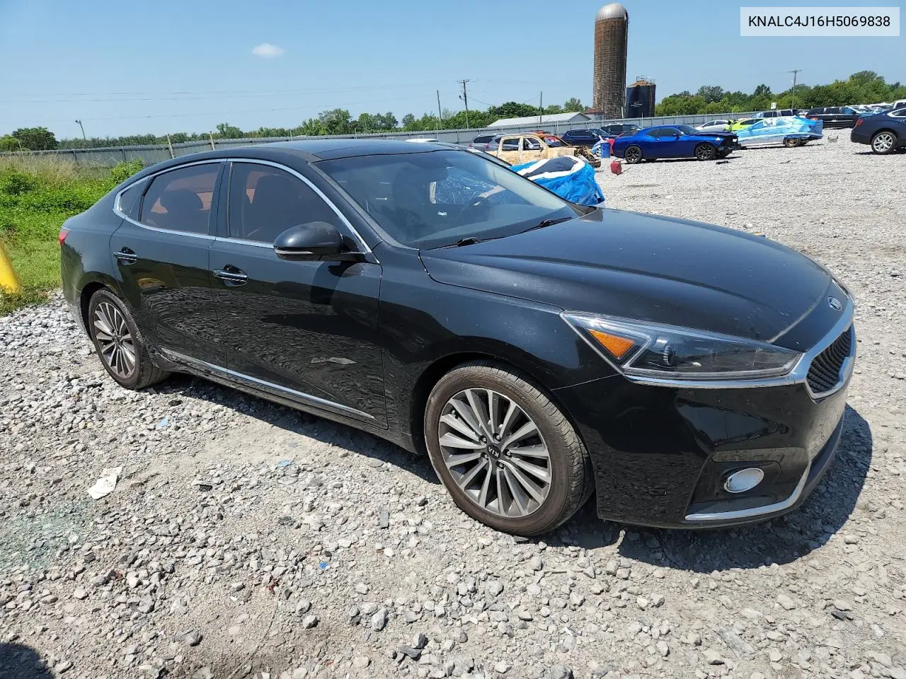 2017 Kia Cadenza Premium VIN: KNALC4J16H5069838 Lot: 63579465