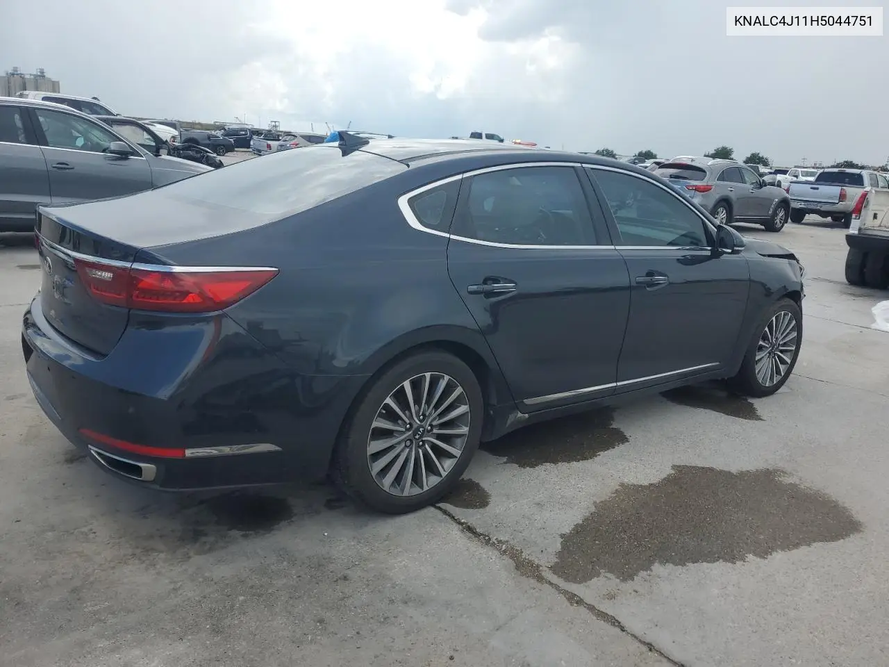 2017 Kia Cadenza Premium VIN: KNALC4J11H5044751 Lot: 63673555