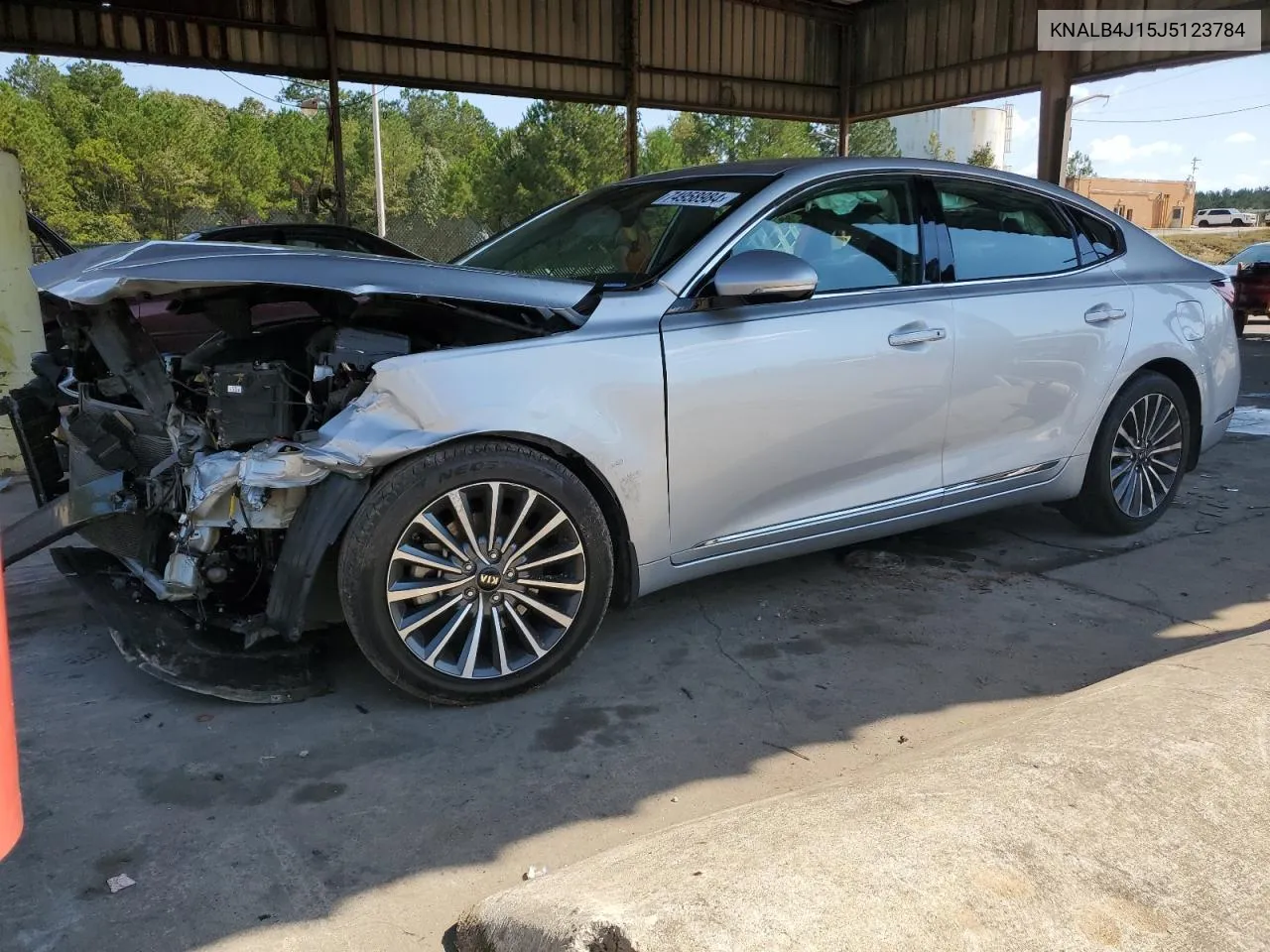 2018 Kia Cadenza Premium VIN: KNALB4J15J5123784 Lot: 74958984