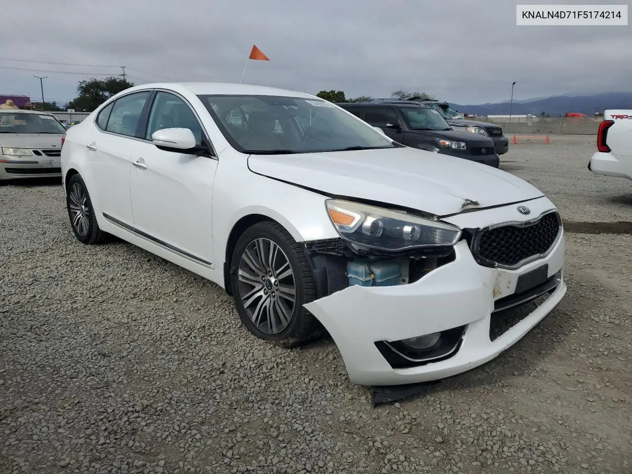 2022 Kia Cadenza Premium VIN: KNALN4D71F5174214 Lot: 55498035