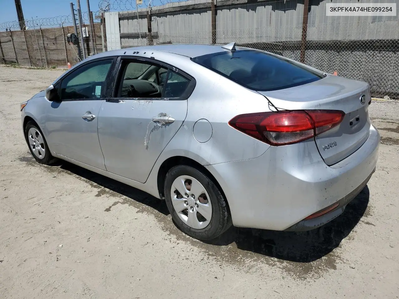 2017 Kia Forte Lx VIN: 3KPFK4A74HE099254 Lot: 62963485