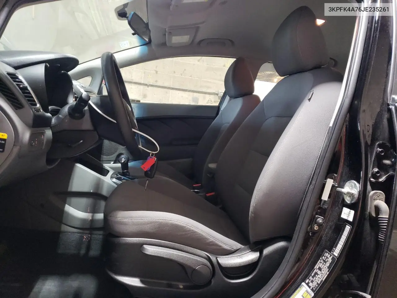 2018 Kia Forte Lx VIN: 3KPFK4A76JE235261 Lot: 57119065