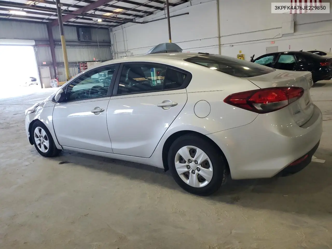 2018 Kia Forte Lx VIN: 3KPFK4A76JE229850 Lot: 65588725