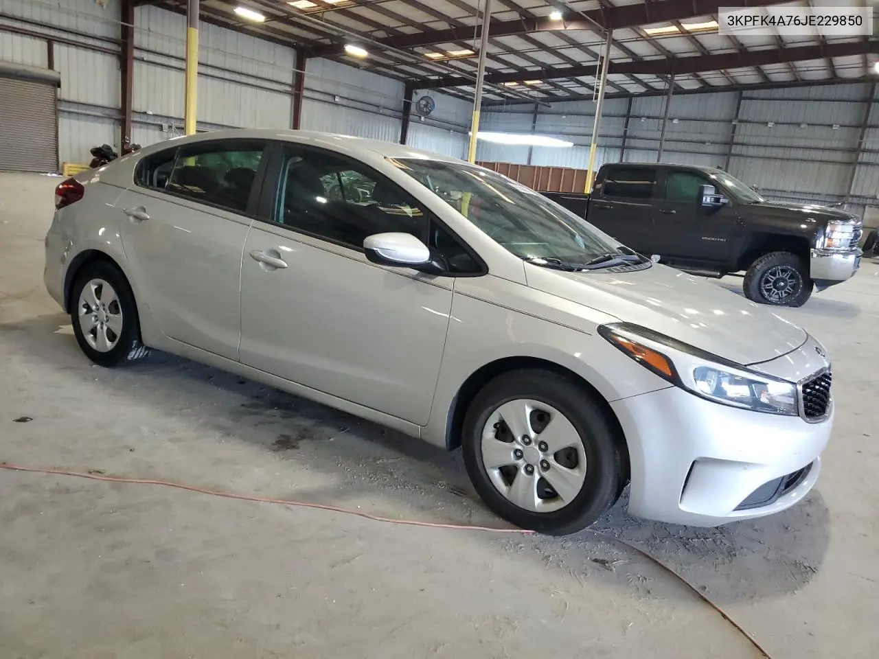 2018 Kia Forte Lx VIN: 3KPFK4A76JE229850 Lot: 65588725