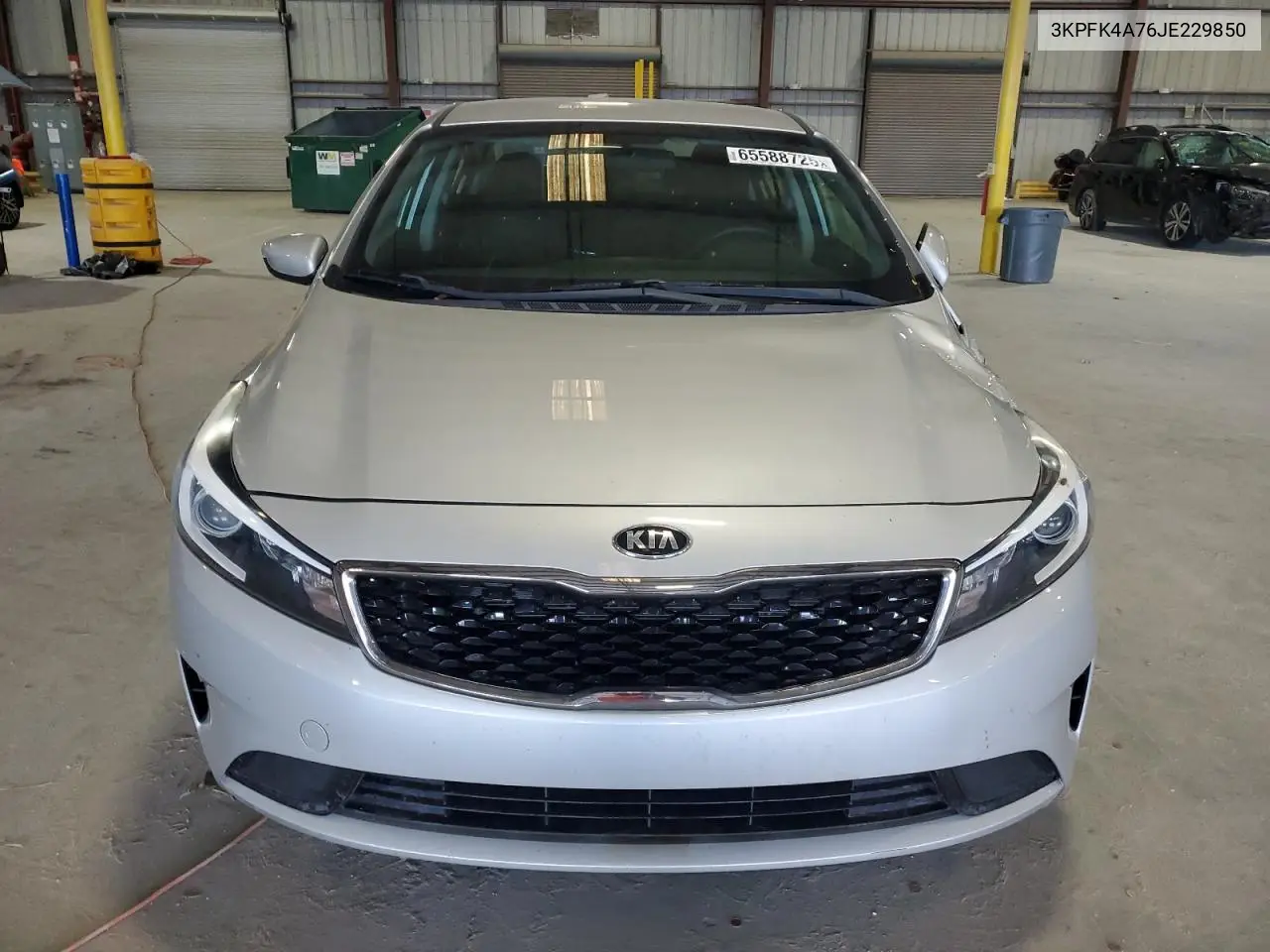 2018 Kia Forte Lx VIN: 3KPFK4A76JE229850 Lot: 65588725