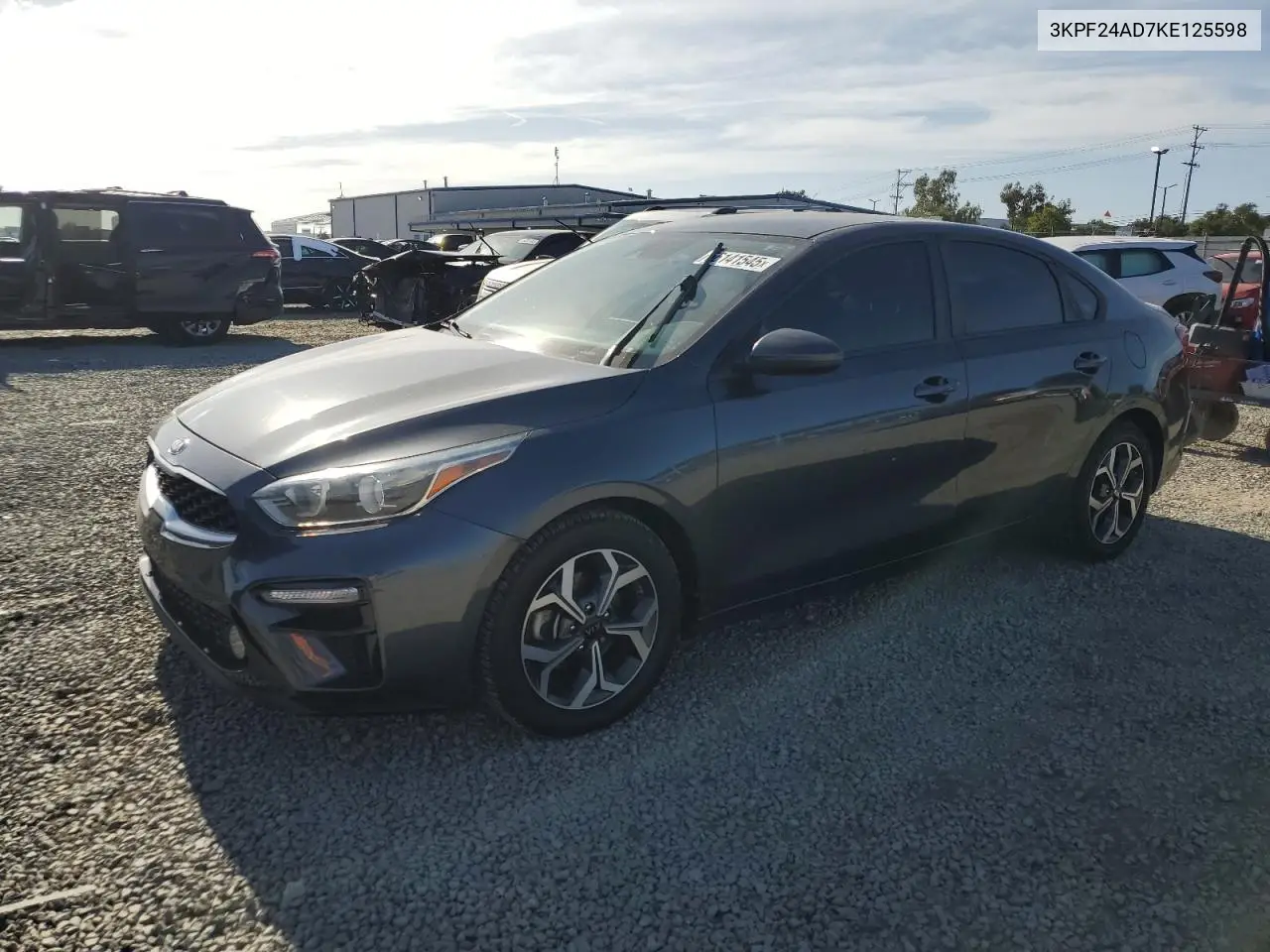 2019 Kia Forte Fe VIN: 3KPF24AD7KE125598 Lot: 56141545