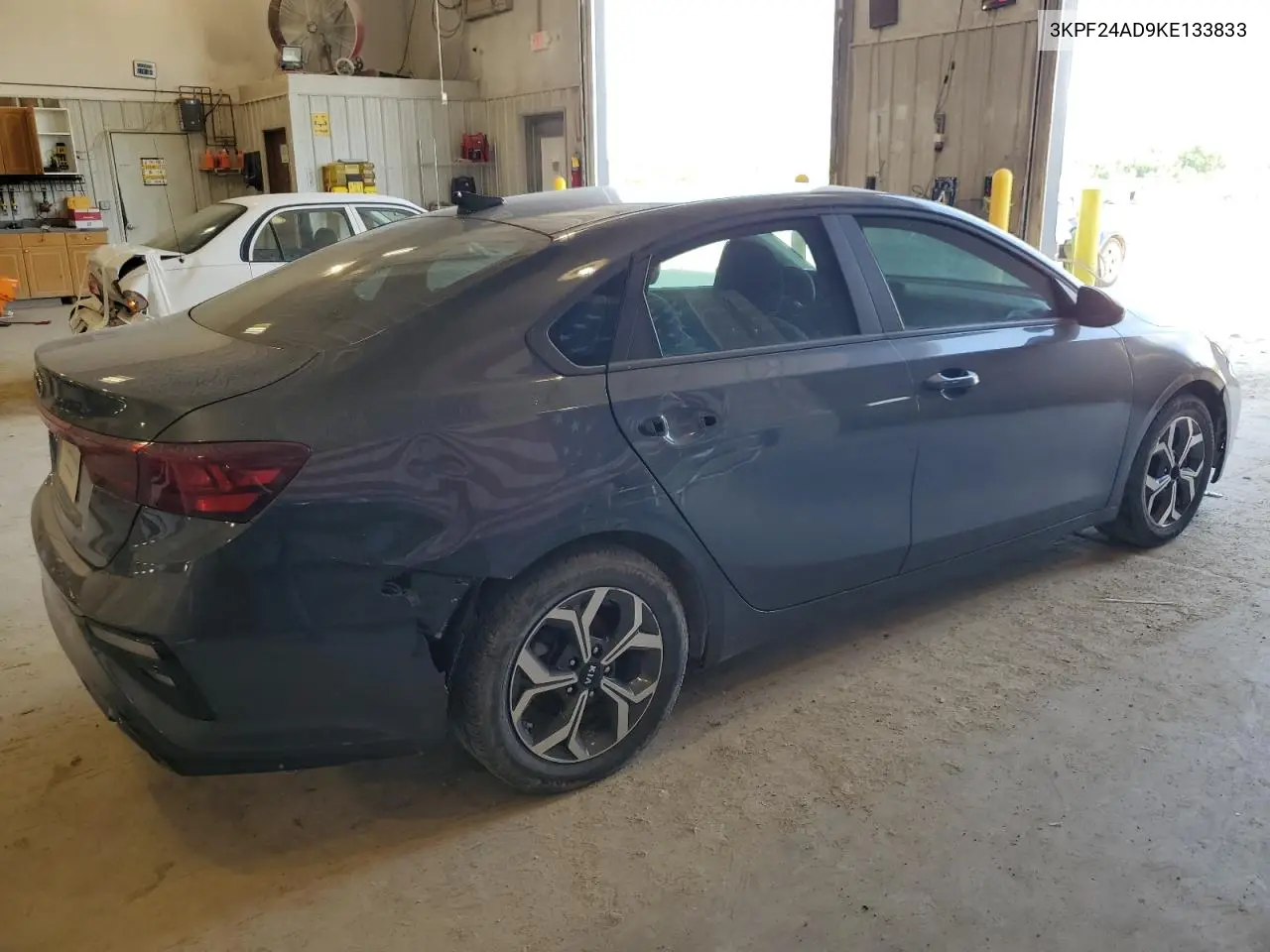 2019 Kia Forte Fe VIN: 3KPF24AD9KE133833 Lot: 56876955