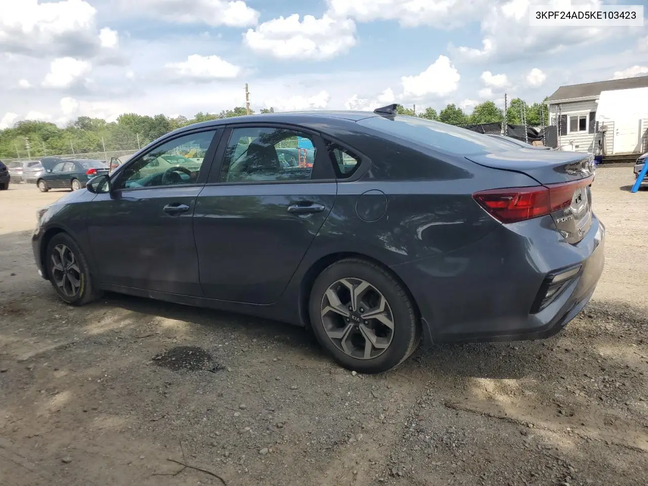 3kpf24ad5ke103423 3KPF24AD5KE103423 2019 Kia Forte Fe