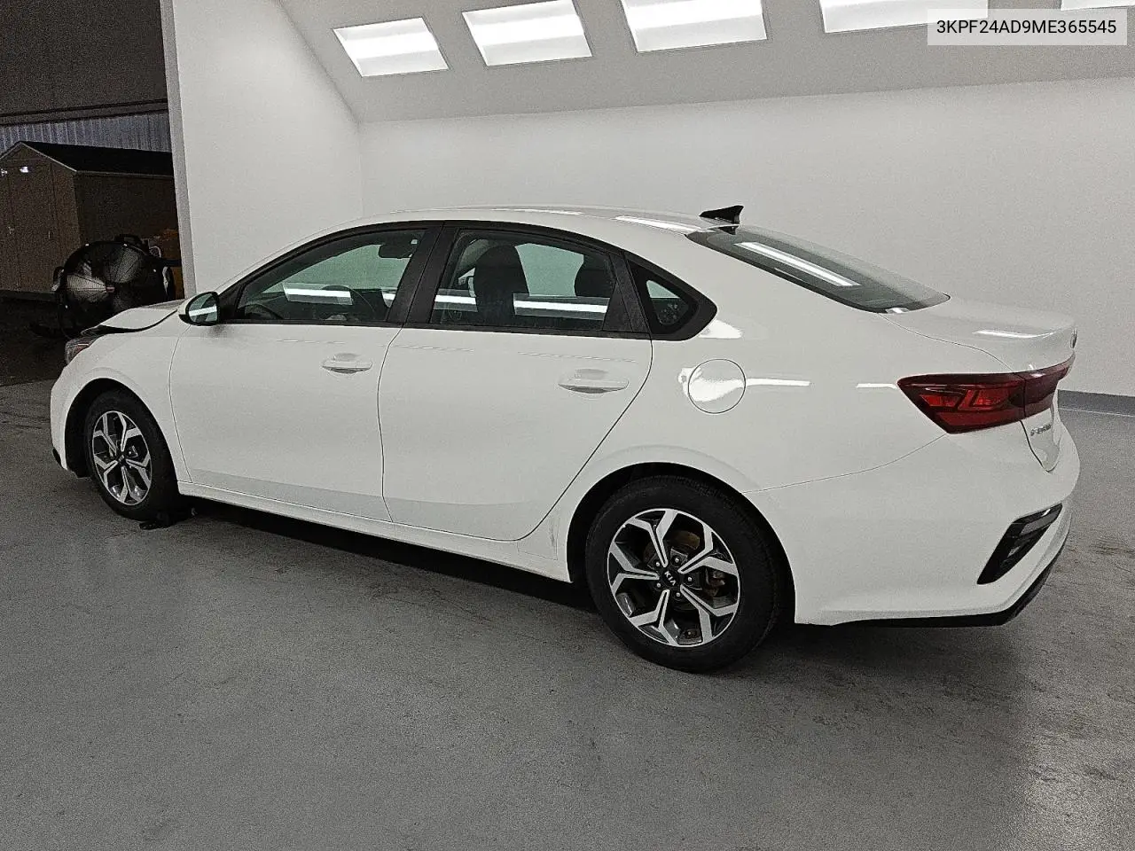 2021 Kia Forte Fe VIN: 3KPF24AD9ME365545 Lot: 61673965