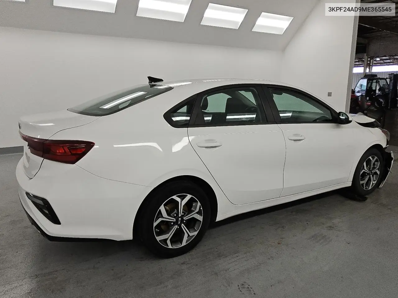 2021 Kia Forte Fe VIN: 3KPF24AD9ME365545 Lot: 61673965