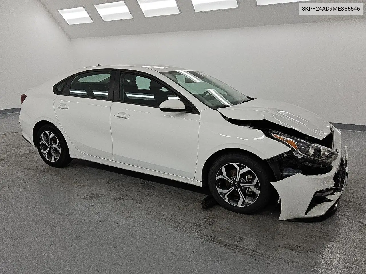 2021 Kia Forte Fe VIN: 3KPF24AD9ME365545 Lot: 61673965