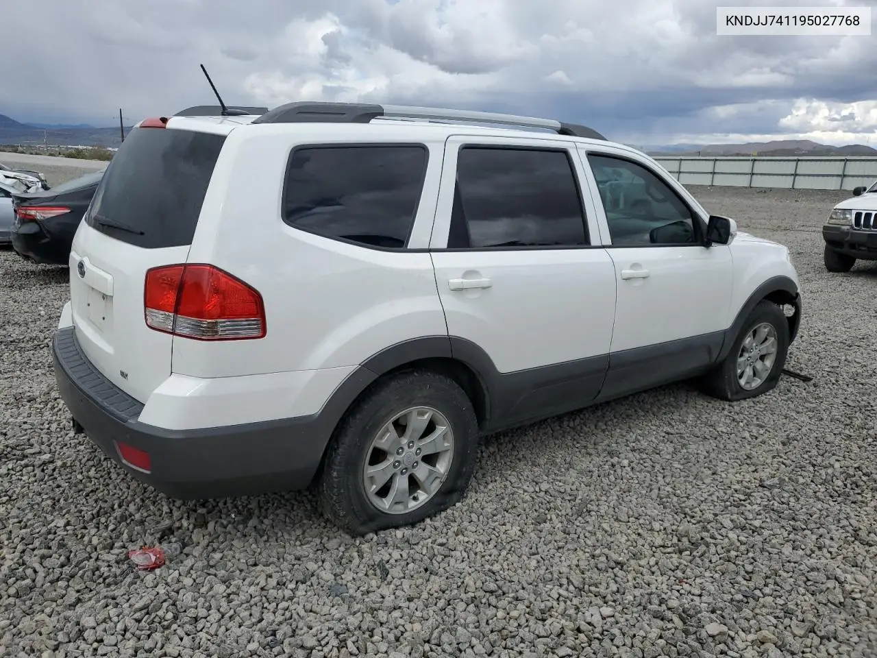 2009 Kia Borrego Lx VIN: KNDJJ741195027768 Lot: 56715835