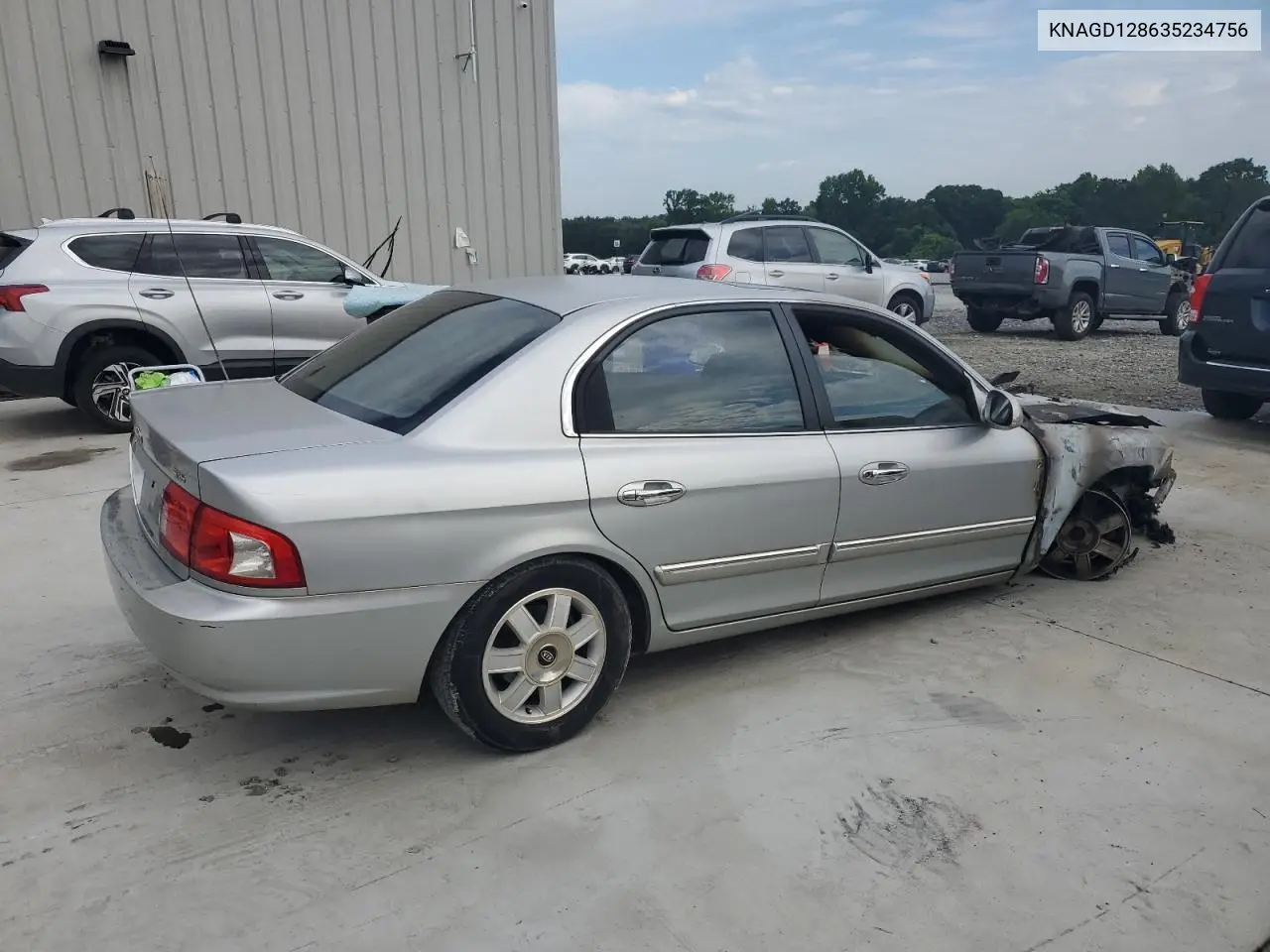 2003 Kia Optima Lx VIN: KNAGD128635234756 Lot: 56122915