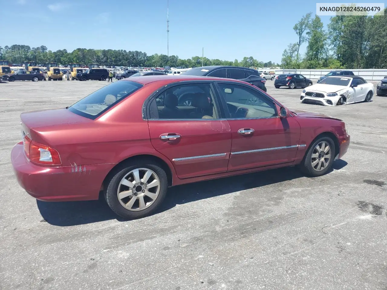 2004 Kia Optima Lx VIN: KNAGD128245260479 Lot: 52683235