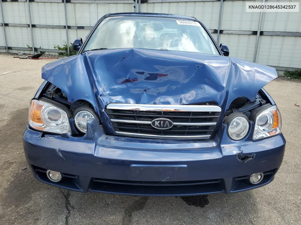 2004 Kia Optima Lx VIN: KNAGD128645342537 Lot: 56088014