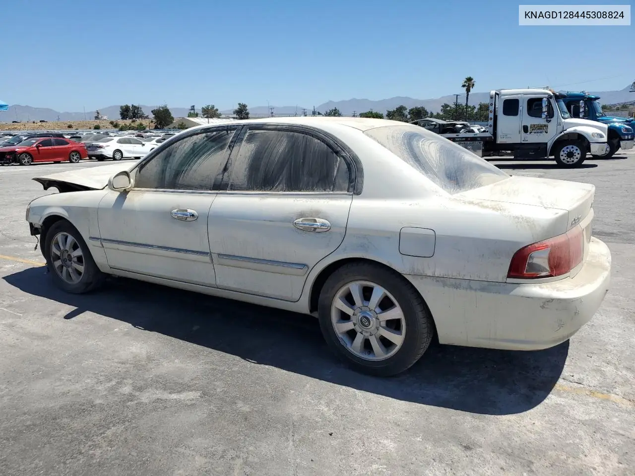 2004 Kia Optima Lx VIN: KNAGD128445308824 Lot: 62962595