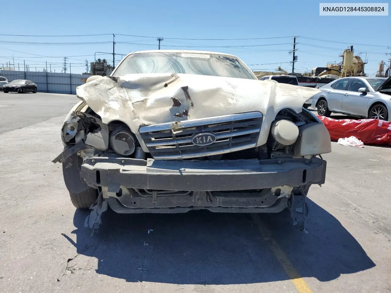 2004 Kia Optima Lx VIN: KNAGD128445308824 Lot: 62962595