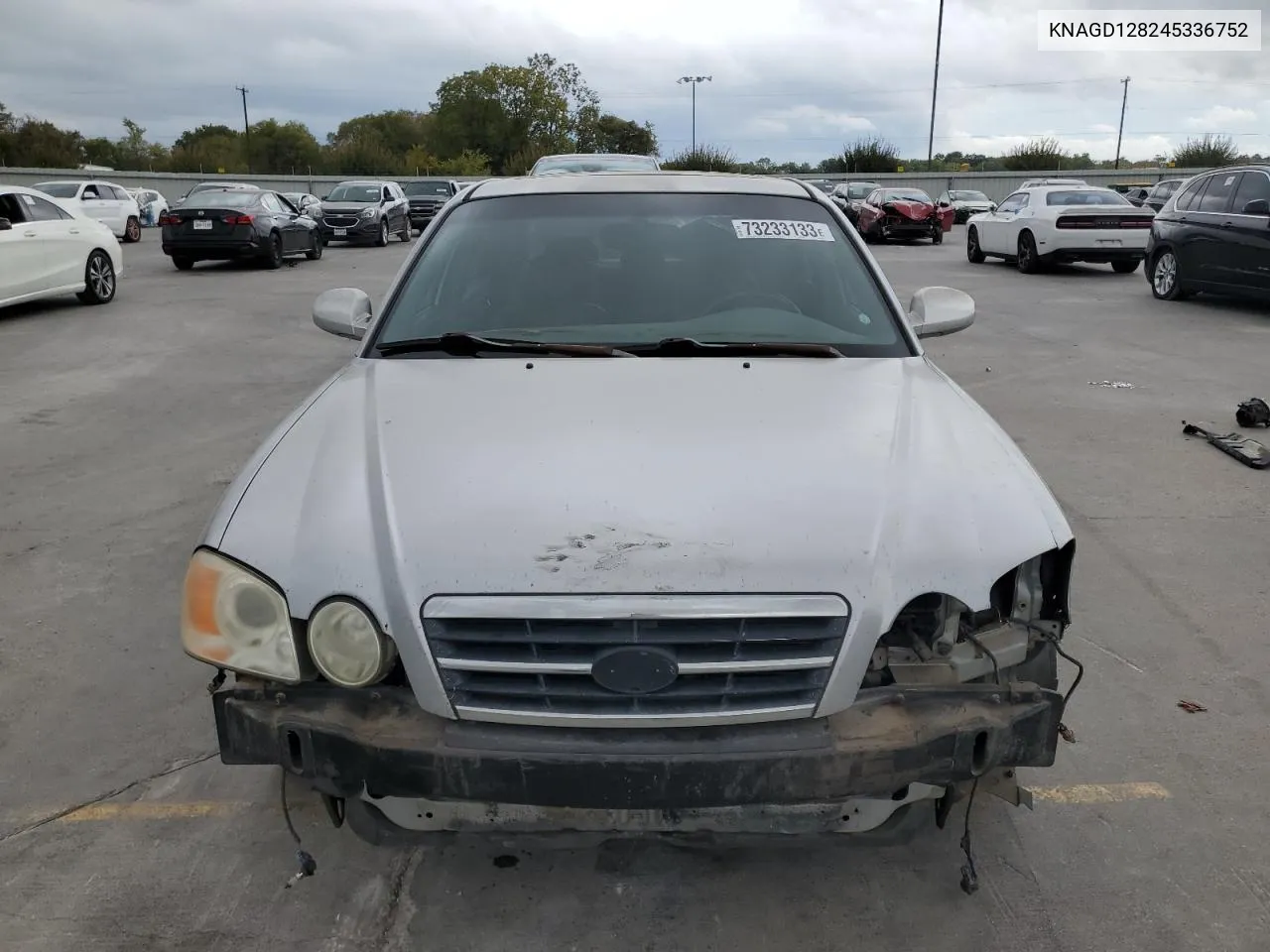 2004 Kia Optima Lx VIN: KNAGD128245336752 Lot: 64112284