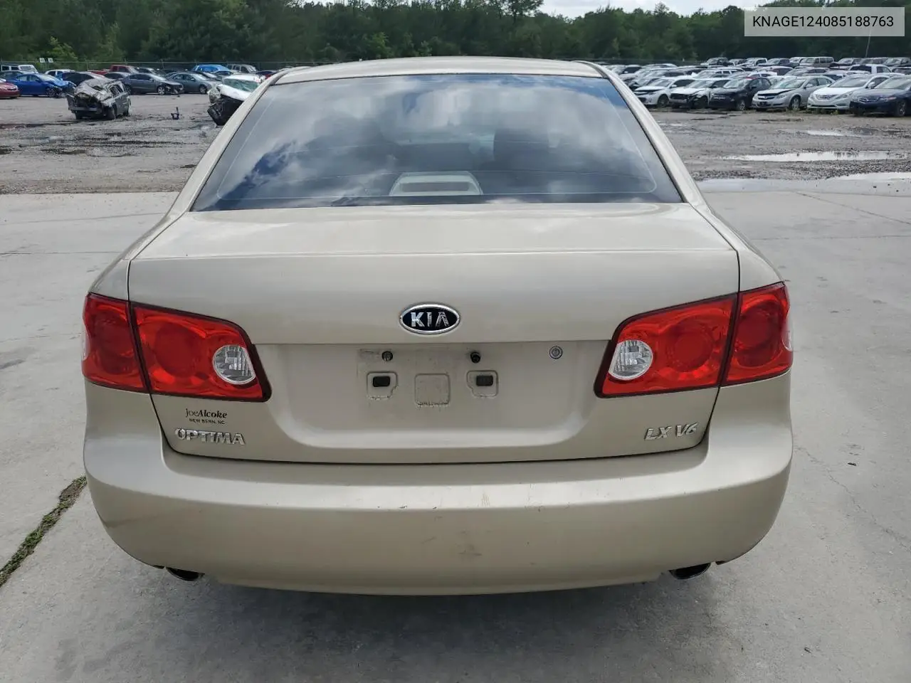 2008 Kia Optima Lx VIN: KNAGE124085188763 Lot: 56009095