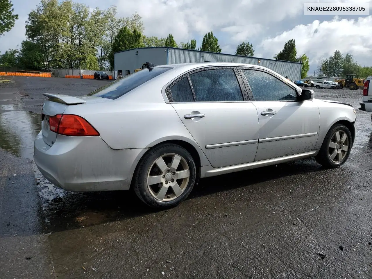 2009 Kia Optima Lx VIN: KNAGE228095338705 Lot: 56735805