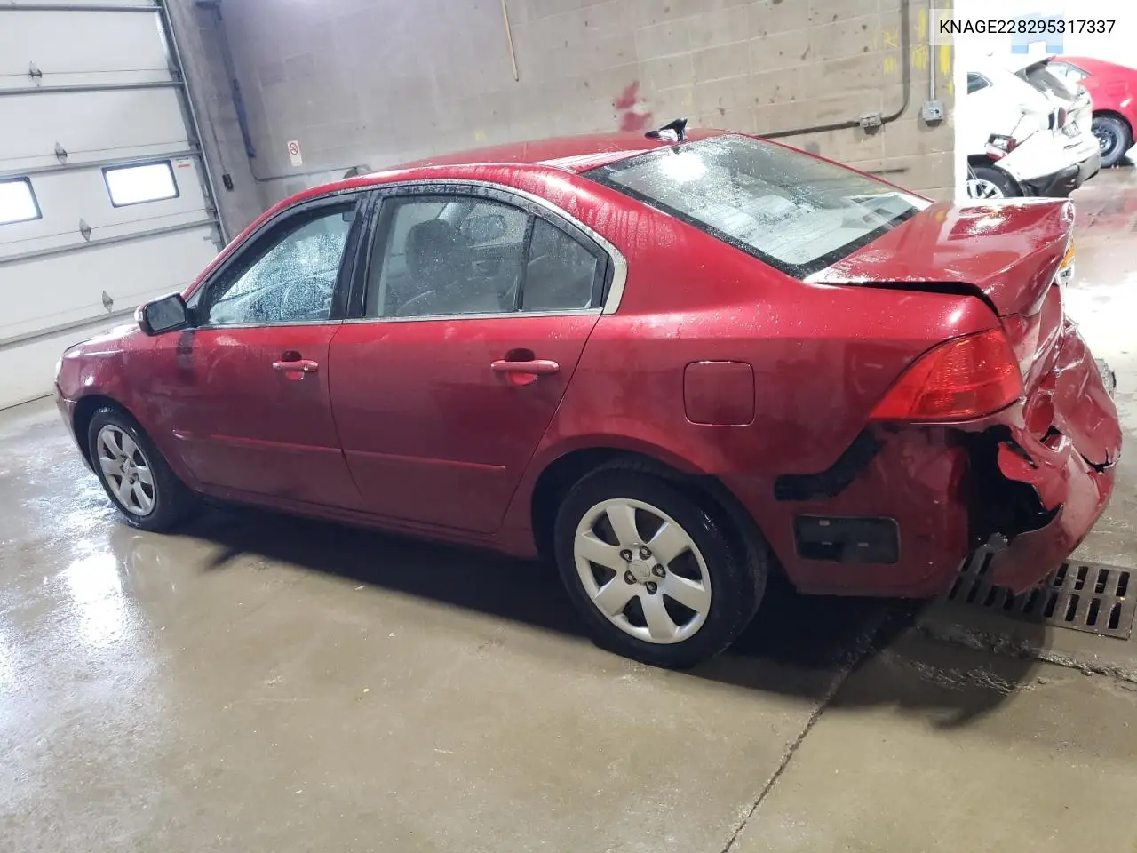 2009 Kia Optima Lx VIN: KNAGE228295317337 Lot: 56852485