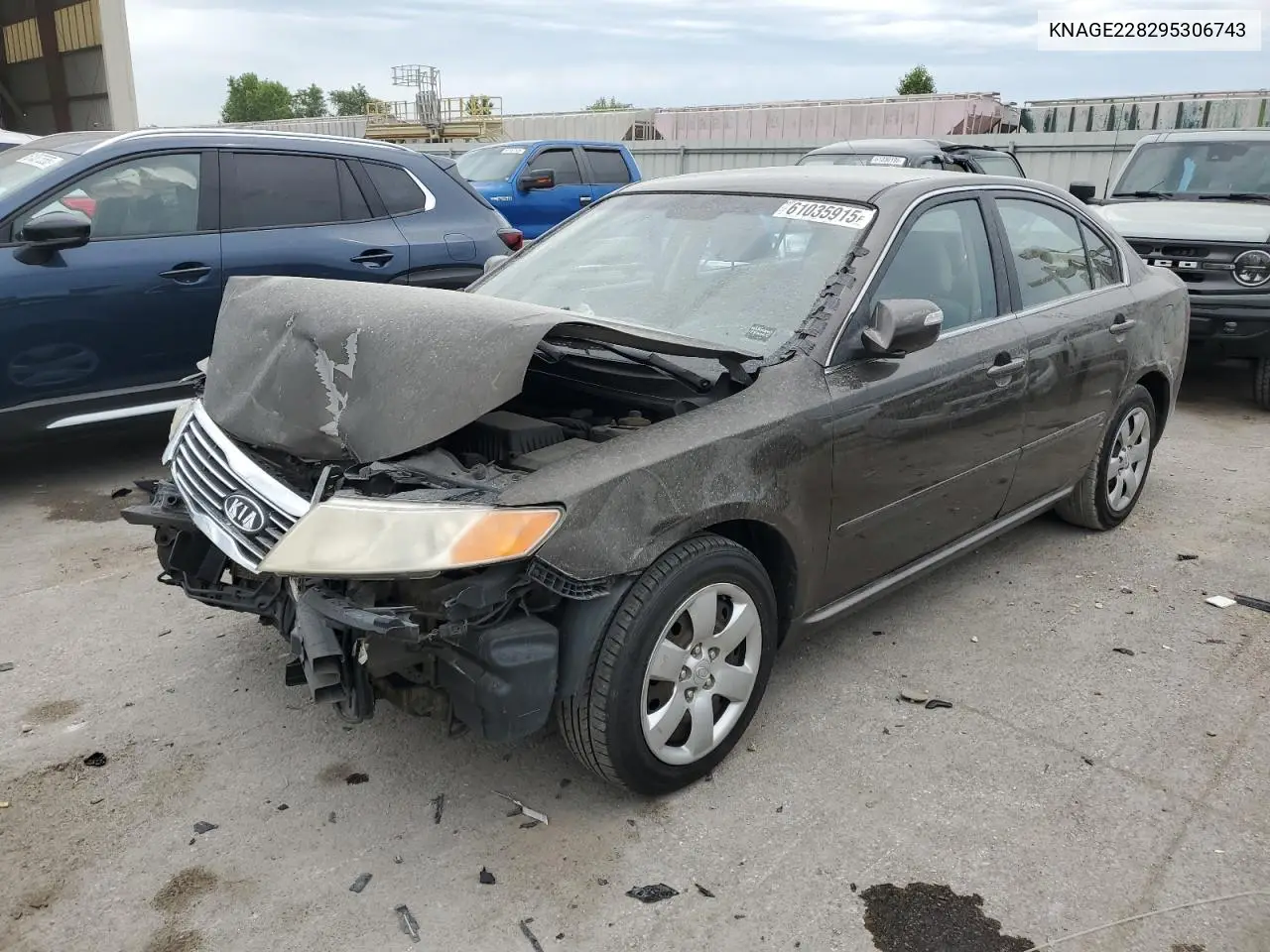 2009 Kia Optima Lx VIN: KNAGE228295306743 Lot: 61035915