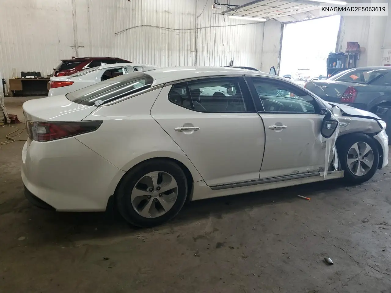 2014 Kia Optima Hybrid VIN: KNAGM4AD2E5063619 Lot: 65752135