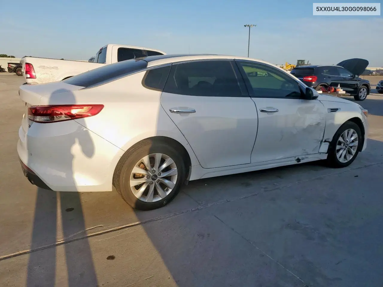 2016 Kia Optima Ex VIN: 5XXGU4L30GG098066 Lot: 62771145
