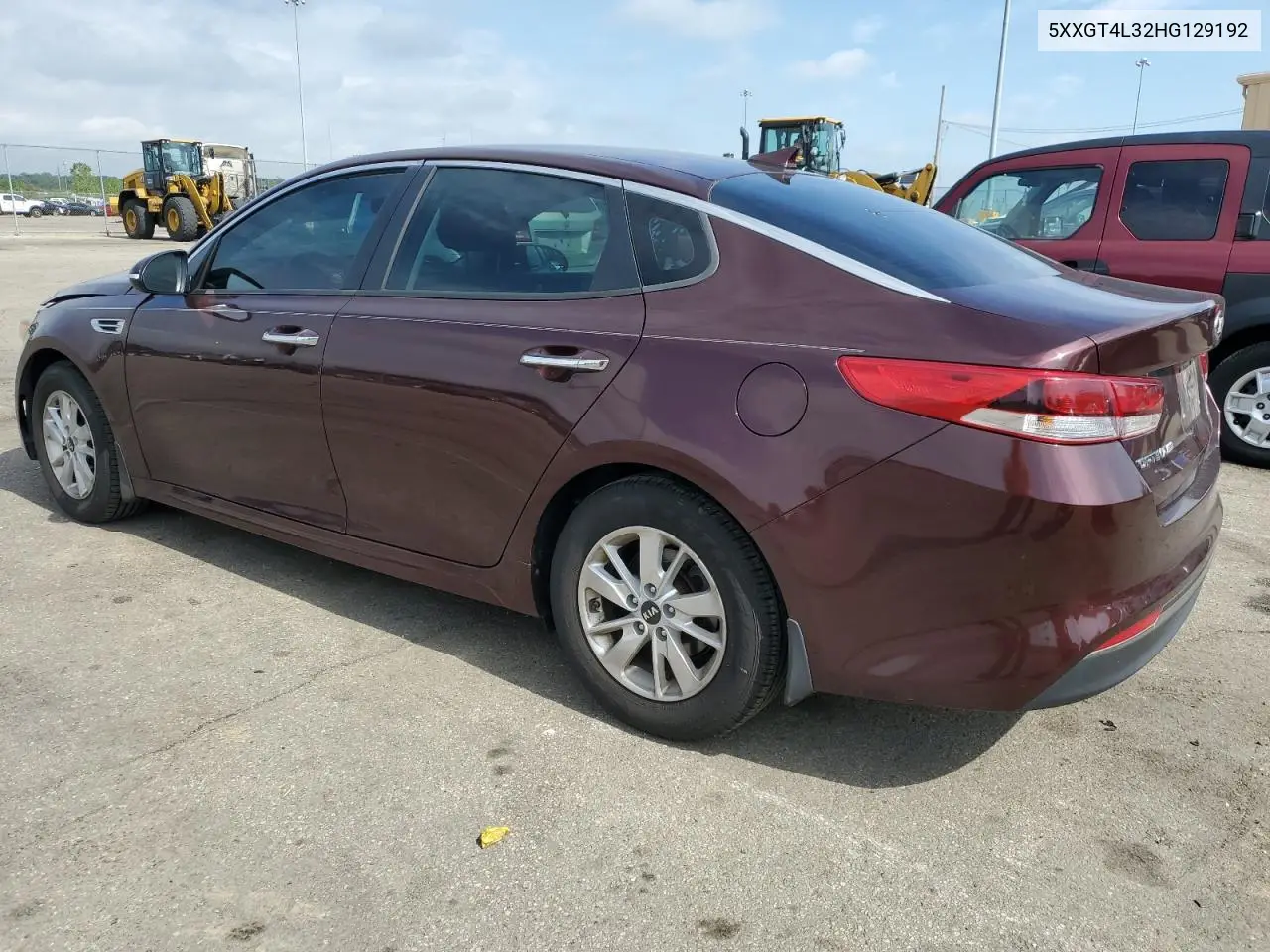 2017 Kia Optima Lx VIN: 5XXGT4L32HG129192 Lot: 56670625