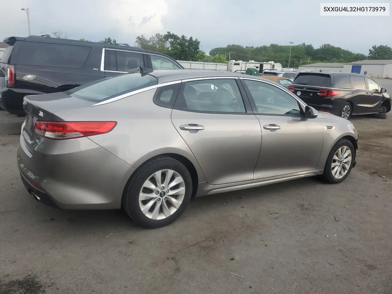 2017 Kia Optima Ex VIN: 5XXGU4L32HG173979 Lot: 62598265