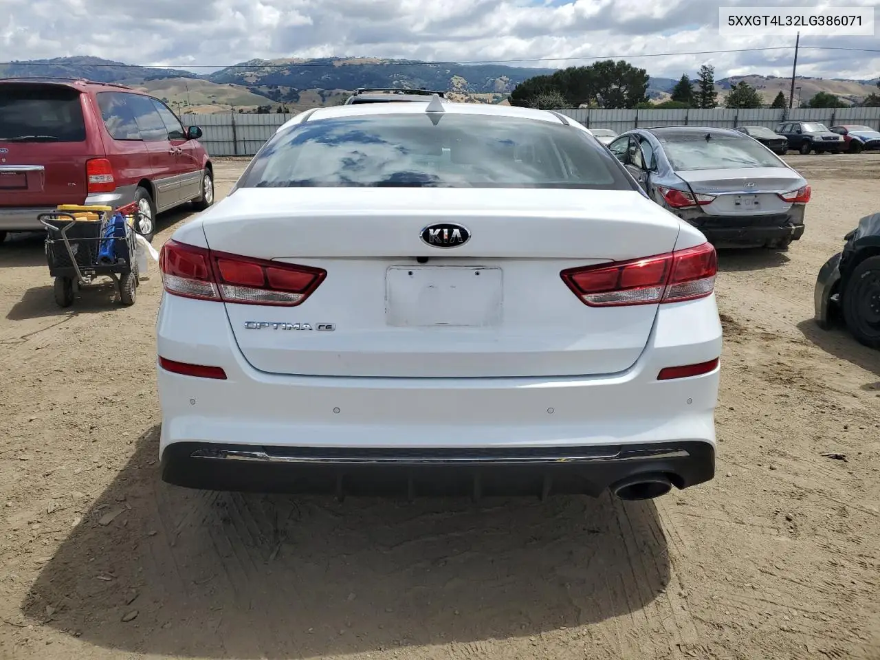 2020 Kia Optima Lx VIN: 5XXGT4L32LG386071 Lot: 56943615