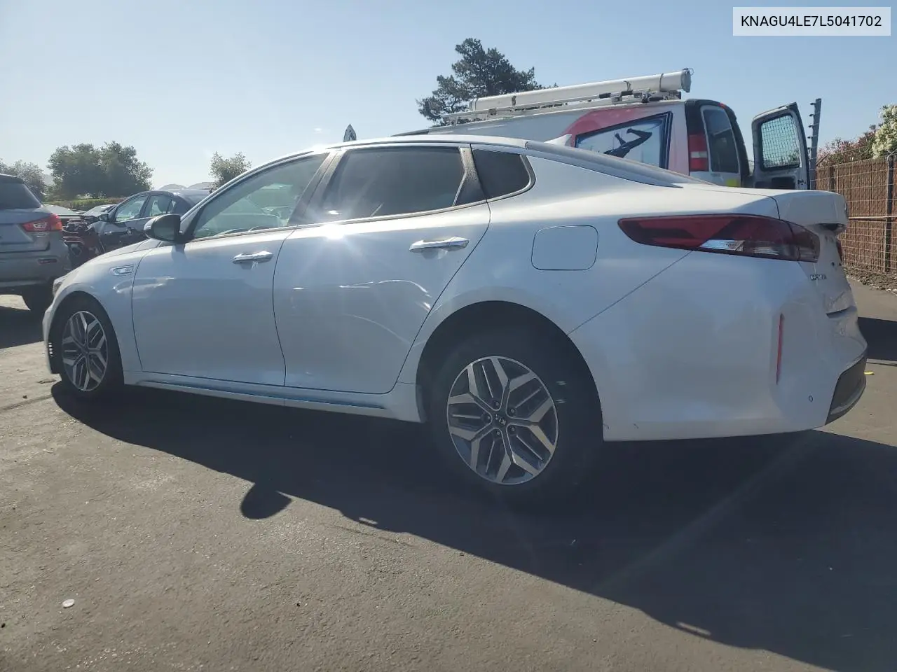 2020 Kia Optima Hybrid Ex VIN: KNAGU4LE7L5041702 Lot: 62202815